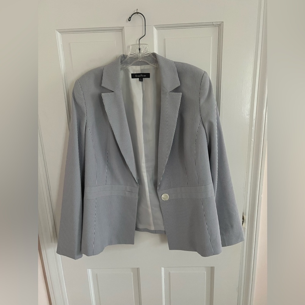 Evan Picone Pinstriped Women’s Blazer